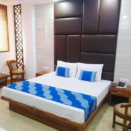 Hotel Spb 87 Near Karol Bagh Metro Station Delhi Dış mekan fotoğraf