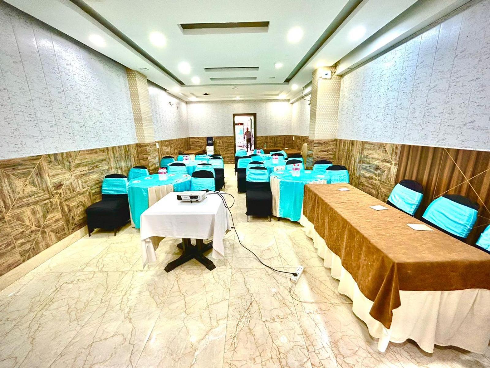 Hotel Spb 87 Near Karol Bagh Metro Station Delhi Dış mekan fotoğraf