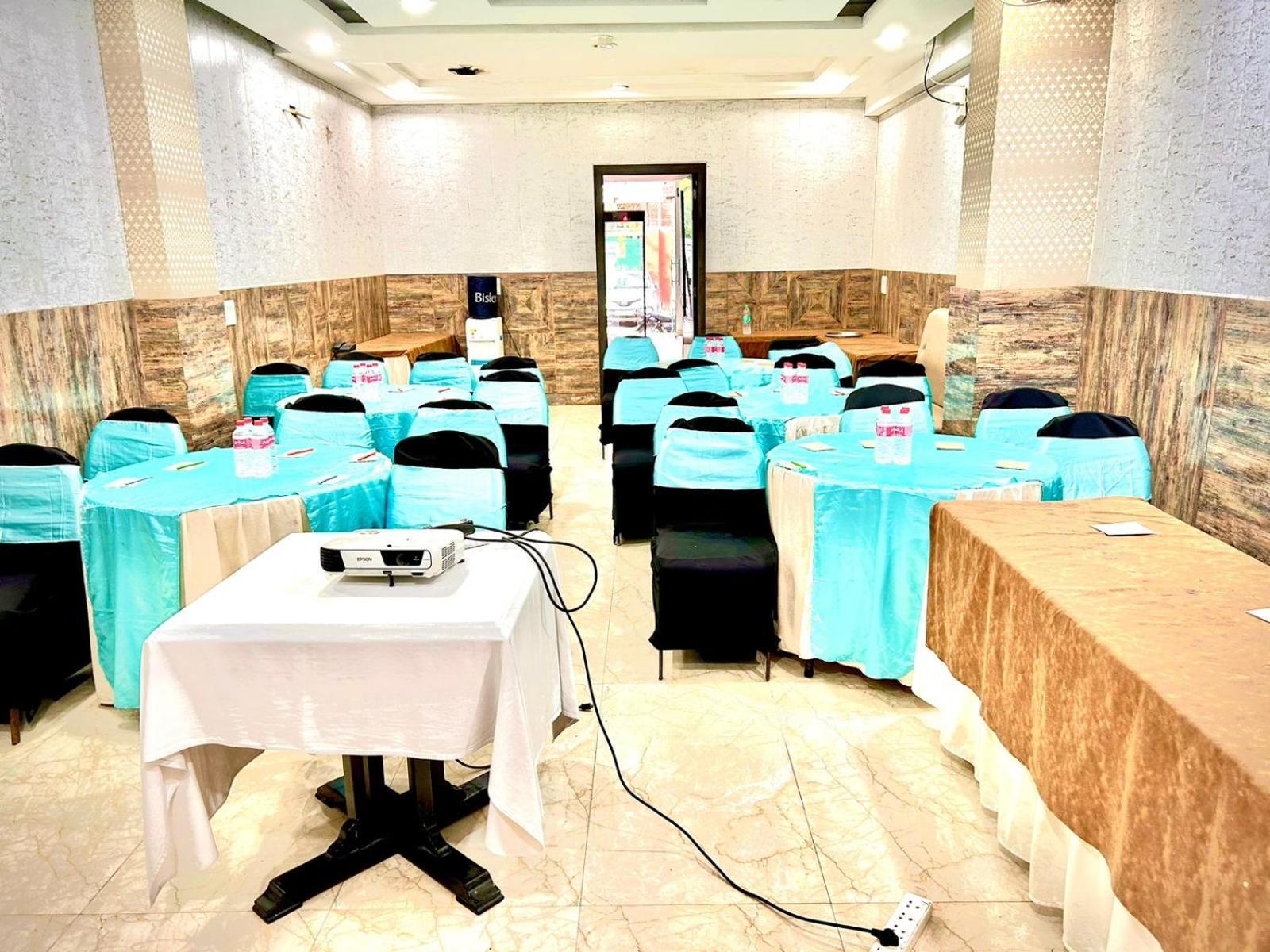 Hotel Spb 87 Near Karol Bagh Metro Station Delhi Dış mekan fotoğraf
