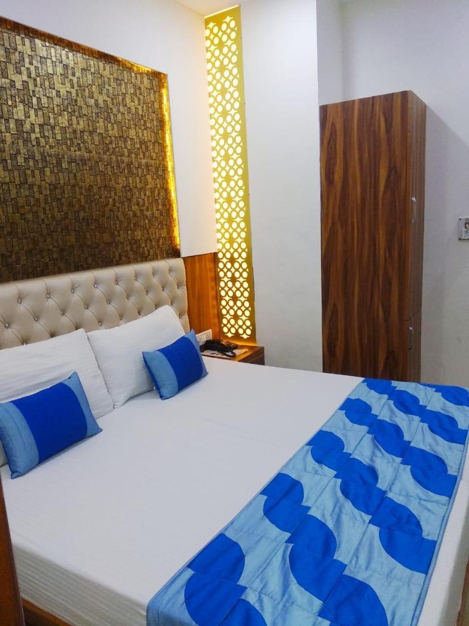 Hotel Spb 87 Near Karol Bagh Metro Station Delhi Dış mekan fotoğraf