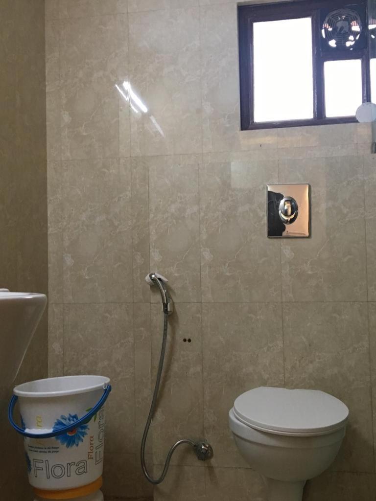 Hotel Spb 87 Near Karol Bagh Metro Station Delhi Dış mekan fotoğraf