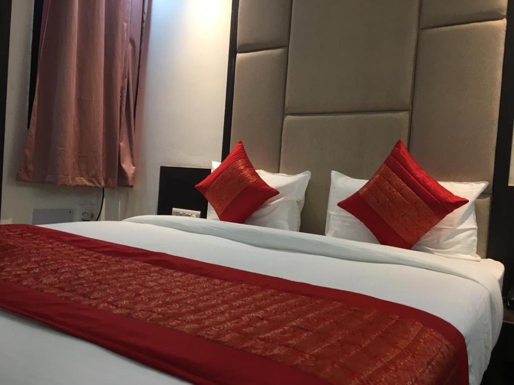 Hotel Spb 87 Near Karol Bagh Metro Station Delhi Dış mekan fotoğraf